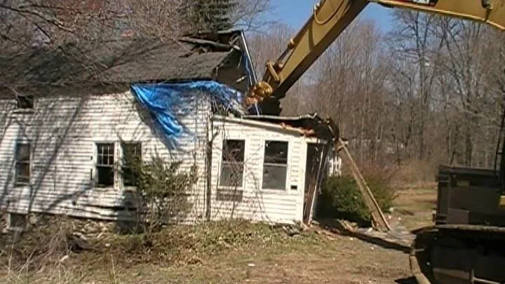 Affordable lawn mowing service in Shelton, CT by J.T. Lipovsky Excavation