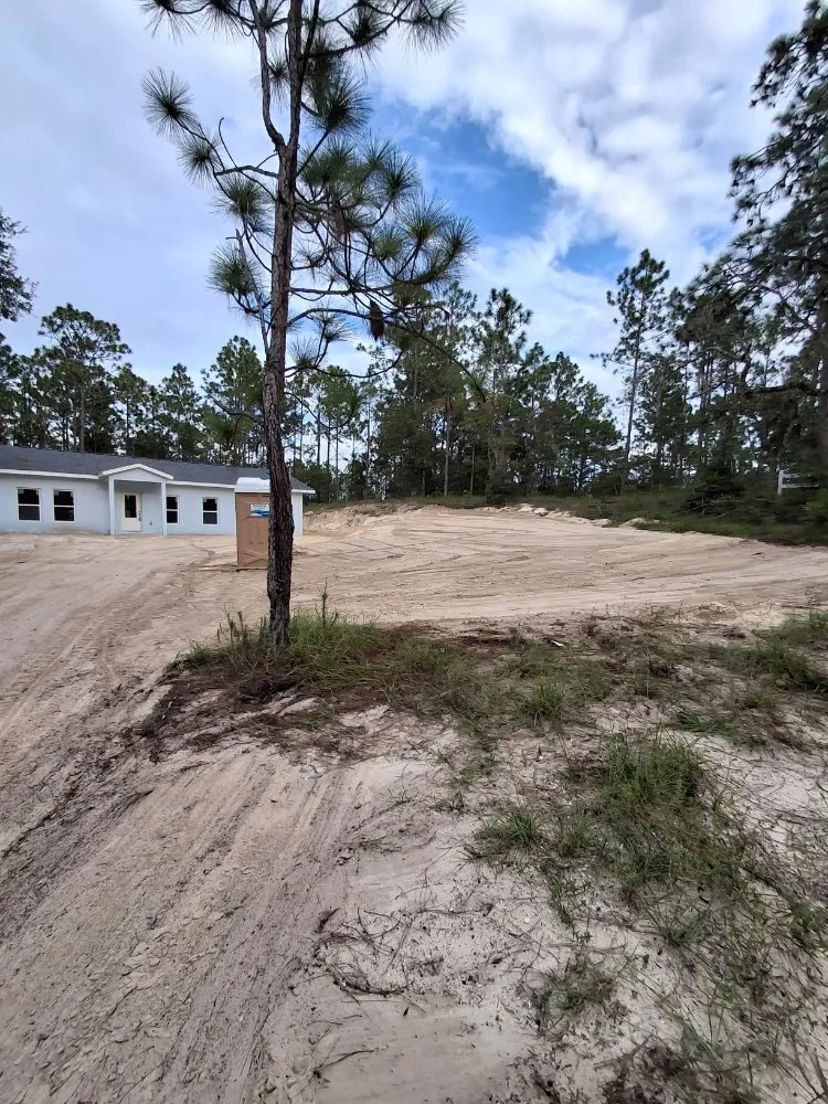 Top-rated yard maintenance in Orange City, FL by JTF Construction