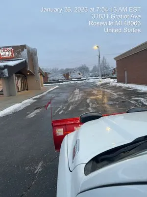 JTH Lawn care and Landscaping Logo