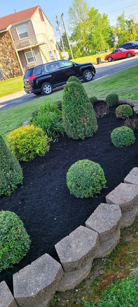 Custom lawn care service in Owensboro, KY - Jthomas Lawn Care Services