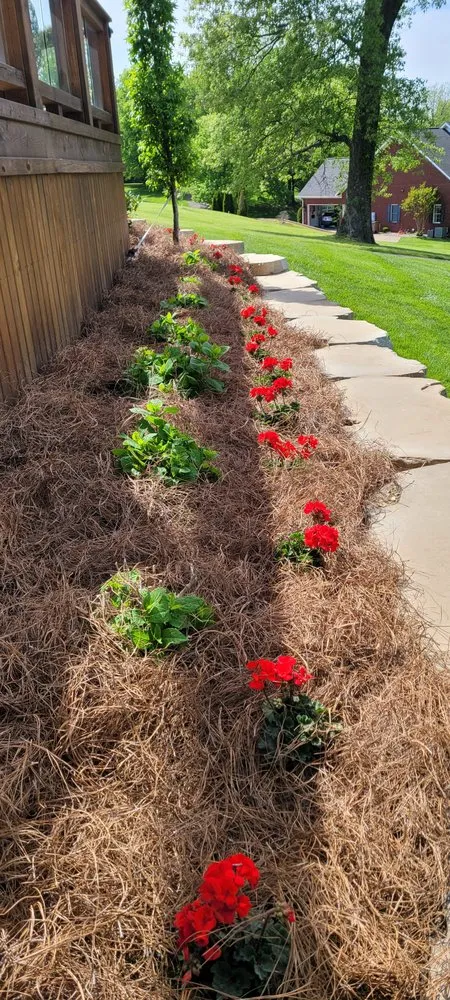 Trusted landscaping services experts serving Owensboro, KY - Jthomas Lawn Care Services