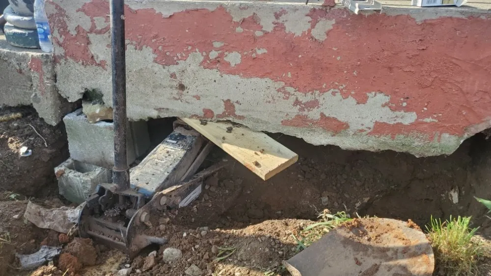 Professional outdoor landscaping experts serving London, KY - JTS Chore List Home Services