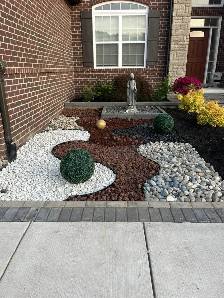 Affordable yard maintenance experts serving Waterford Township, MI - JT's Landscape Maintenance