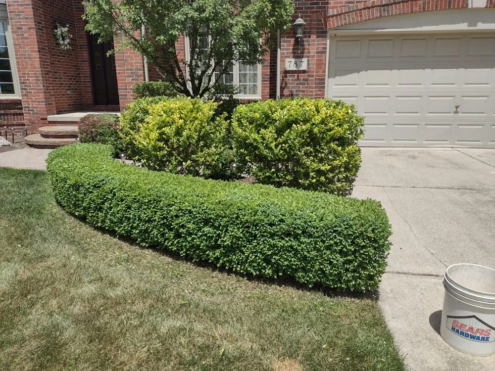 Custom landscape design for homes in Waterford Township, MI by JT's Landscape Maintenance