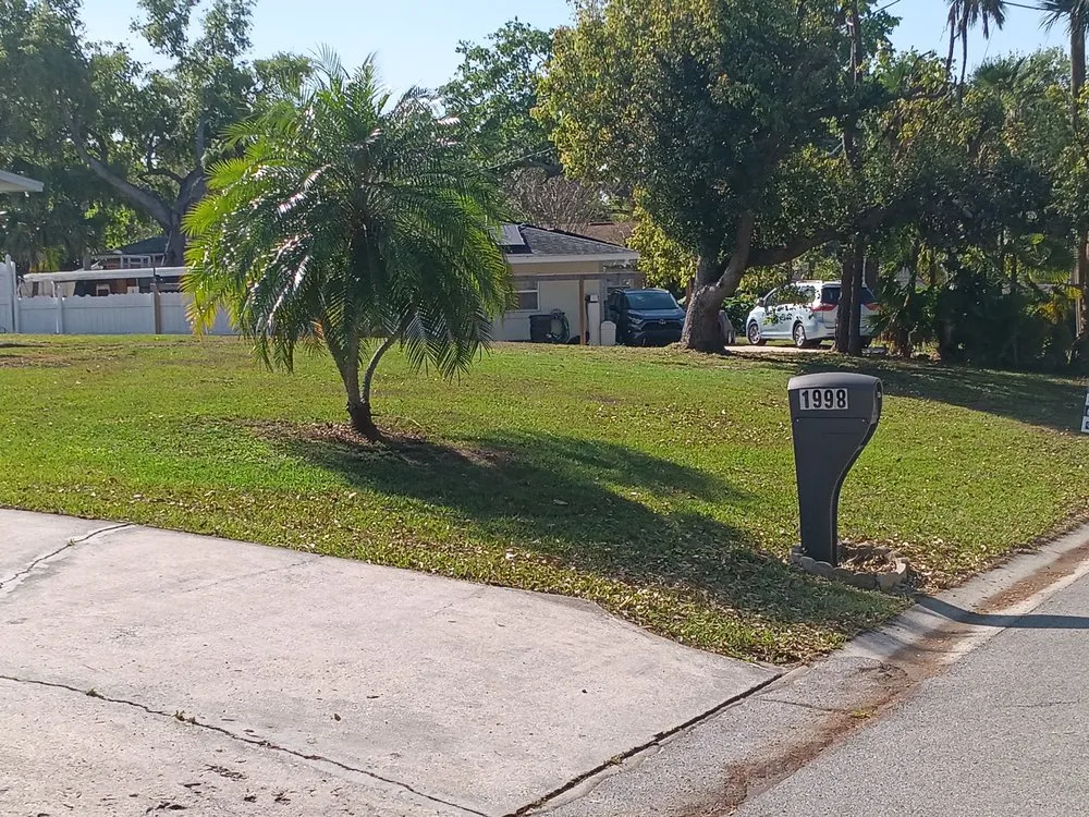 Local lawn mowing service experts serving Eloise, FL - JTS Landscaping and Pressure Washing