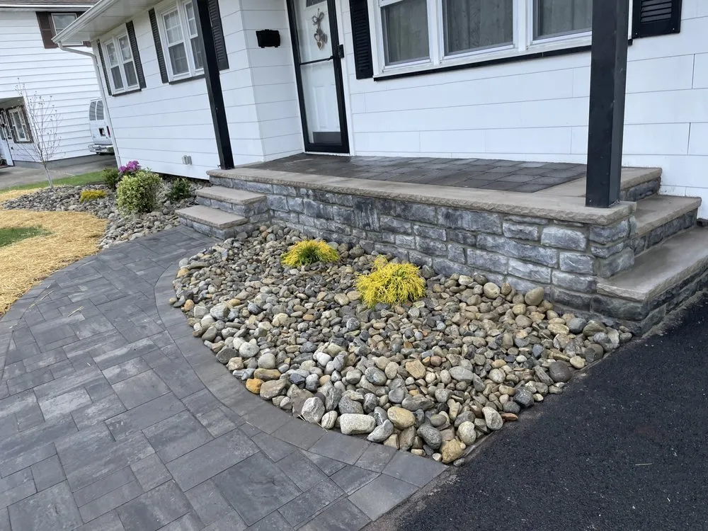 Local yard cleanup service experts serving Raritan, NJ - JT's Lawn & Landscaping