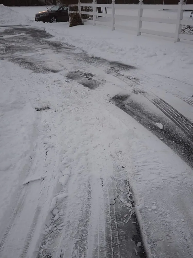 Top-rated landscaping services in Raritan, NJ by JT's Lawn & Landscaping