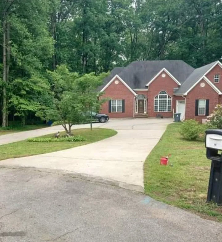 Reliable garden landscaping with custom design in Villa Rica, GA by JT's Lawn & Maintenance