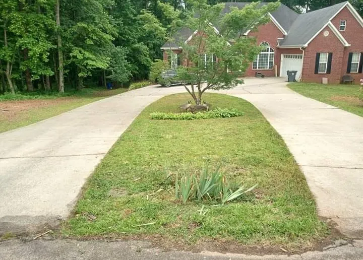 Local landscaping services near you across Villa Rica, GA - JT's Lawn & Maintenance