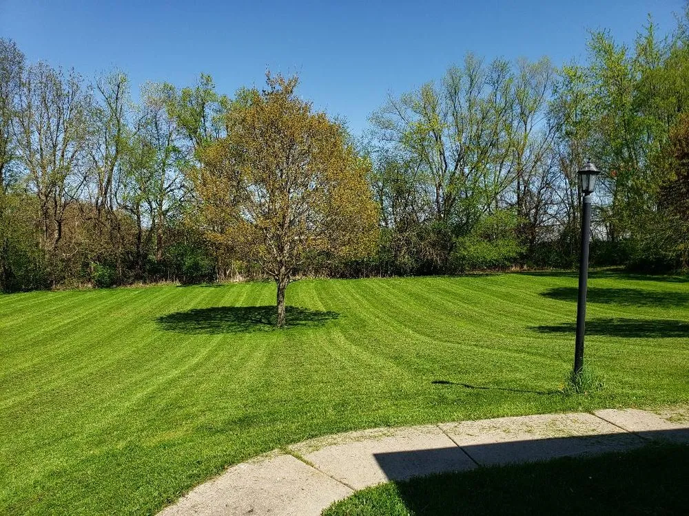Professional outdoor landscaping experts serving Le Roy, IL - JT's Lawn Care & Landscaping