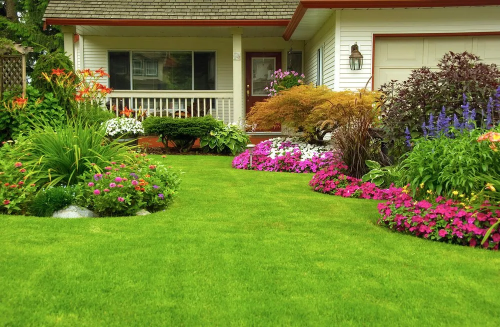 Reliable outdoor landscaping in Le Roy, IL - JT's Lawn Care & Landscaping