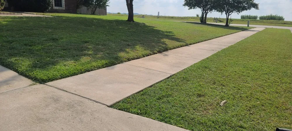 Reliable garden landscaping for residential properties in Temple, TX by JTs Power Pros LP