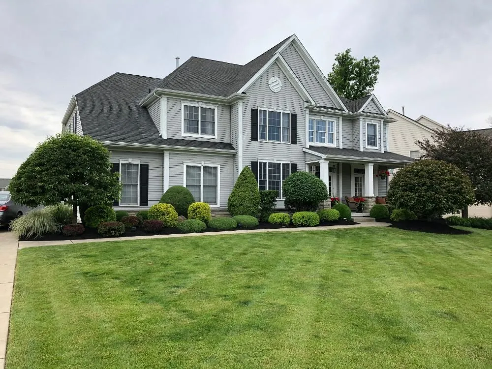 Expert lawn mowing service for beautiful yards across Clarence, NY - JT's Property Maintenance