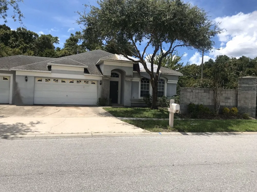 Reliable yard cleanup service for residential properties across Tampa, FL - Juan & Sons Landscaping