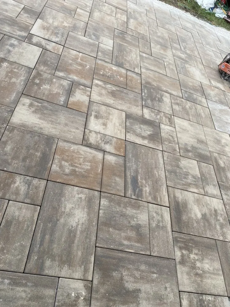 Affordable outdoor landscaping in Elgin, IL - Juan C Hardscapes