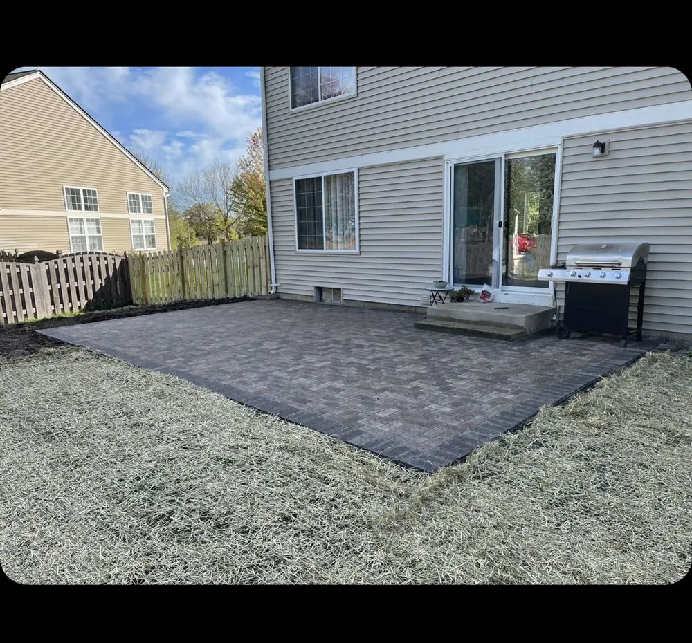 Local outdoor landscaping experts serving Elgin, IL - Juan C Hardscapes