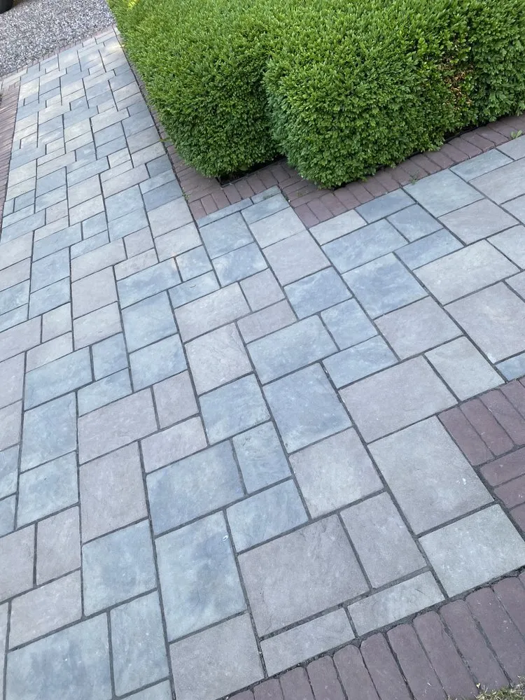 Affordable outdoor landscaping experts serving Elgin, IL - Juan C Hardscapes