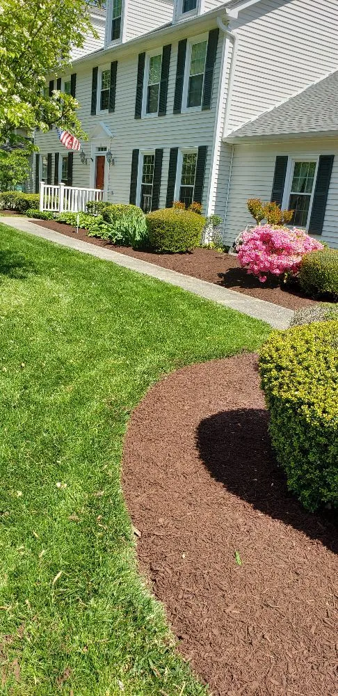 Reliable landscape installation in Knoxville, TN by Juan Francisco Landscaping