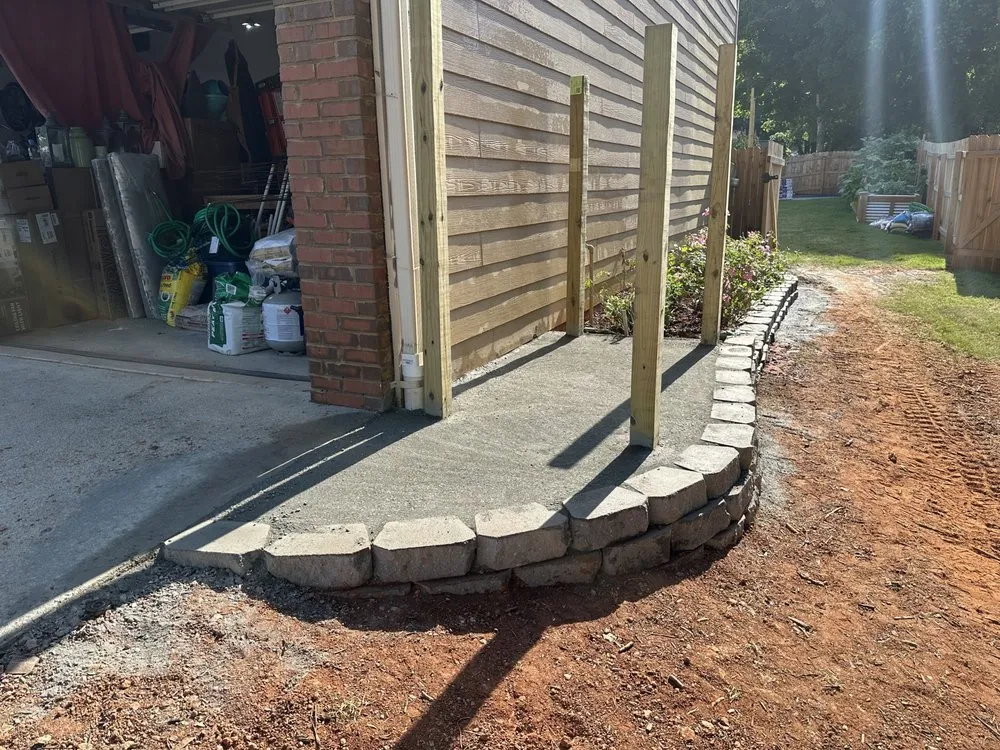 Professional yard cleanup service in Kennesaw, GA by Juan Guerrero's Landscaping