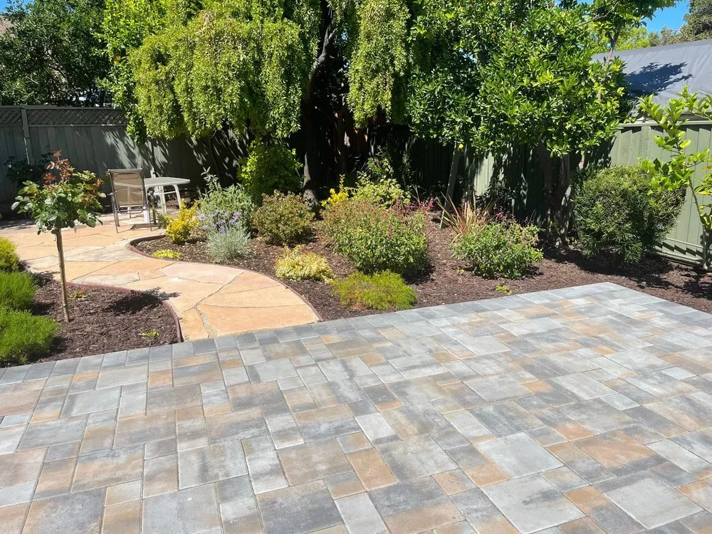 Custom lawn mowing service experts serving Campbell, CA - Juan Hernandez and New View Landscaping