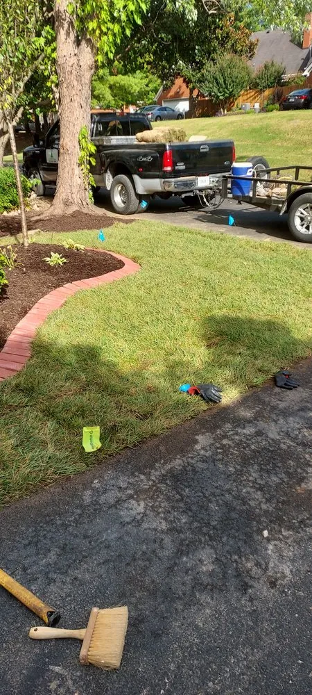 Local yard cleanup service for residential properties in Lafayette, TN by Juan Landscaping and Maintenance