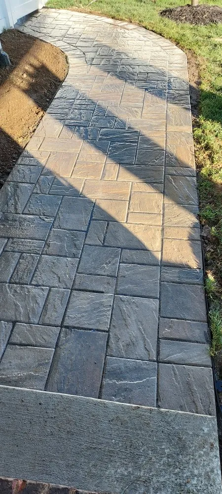 Top-rated lawn mowing service for residential properties across Lafayette, TN - Juan Landscaping and Maintenance