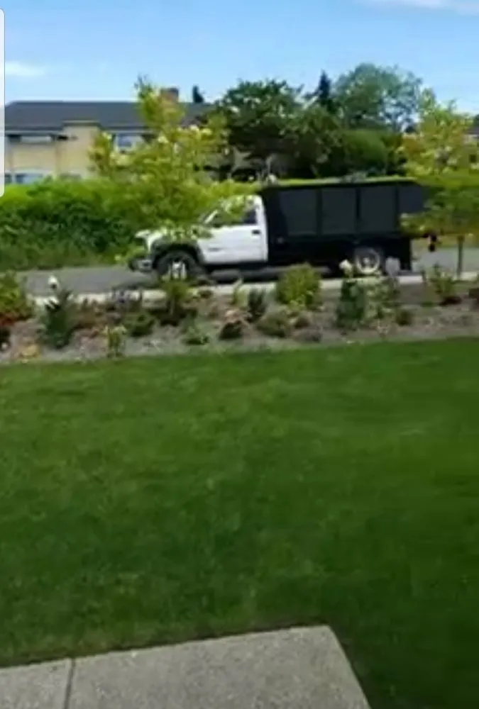 Reliable yard maintenance for beautiful yards in Tacoma, WA by Juan Landscaping Maintenance