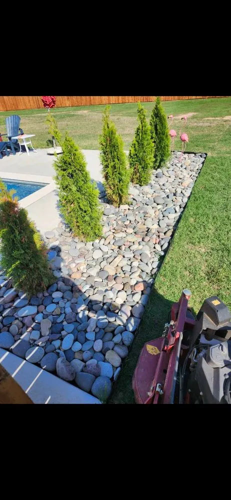 Local garden landscaping in Norman, OK by Juan Lawn Care