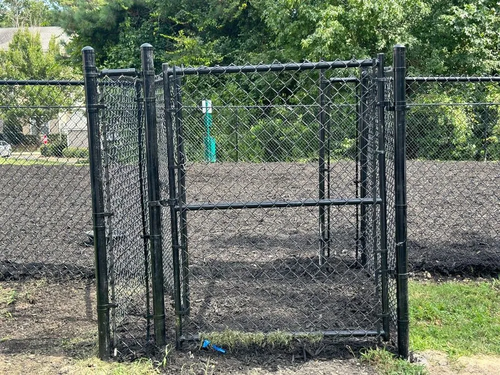 Local yard cleanup service in Lugoff, SC by Juan Mata Lawn Care Services