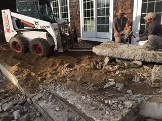 Top-rated lawn mowing service in East Hampton, NY by Juan Vargas Landscaping