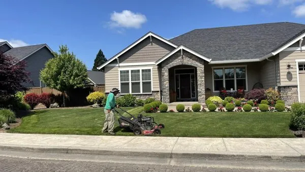 Juanito's Landscape Service Logo