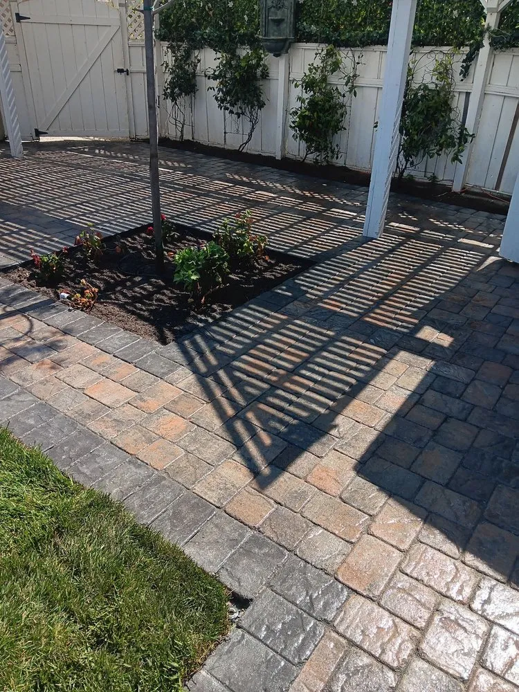 Expert yard maintenance in San Mateo, CA by Juan's Complete Gardening Services
