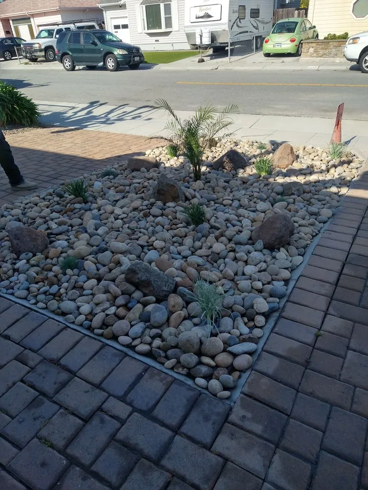 Expert outdoor landscaping in San Mateo, CA - Juan's Complete Gardening Services