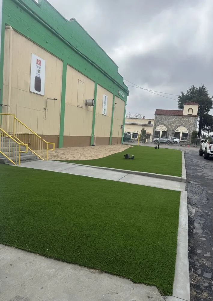 Custom landscaping services for year-round maintenance across Ontario, CA - Juan's Gardening Service