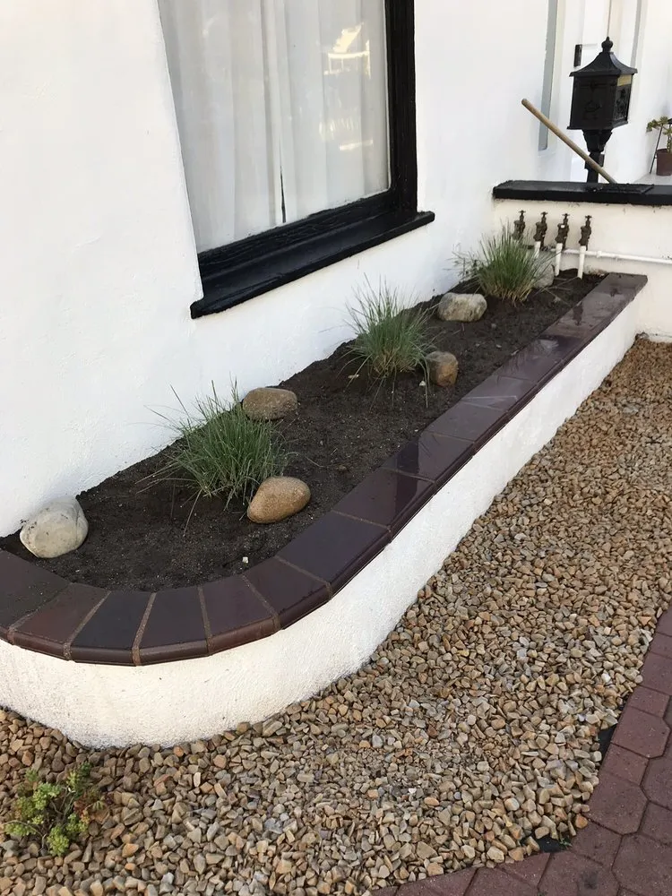 Local garden landscaping for year-round maintenance in Santa Clarita, CA by Juan's Gardening Service