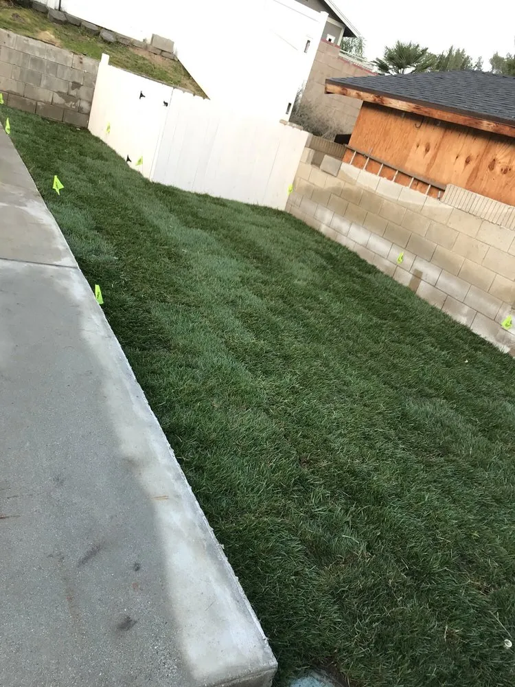 Custom outdoor landscaping in Santa Clarita, CA - Juan's Gardening Service