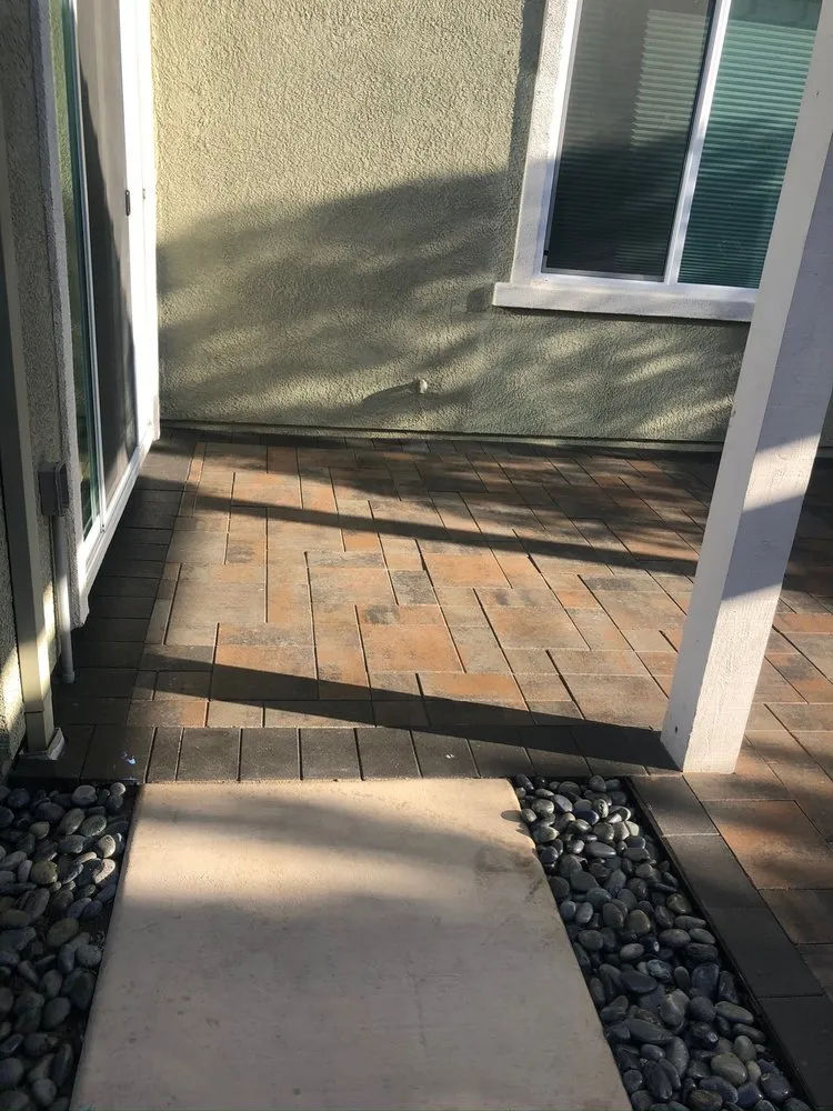 Expert outdoor landscaping in Pittsburg, CA - Juan's Landscaping & Tree Service