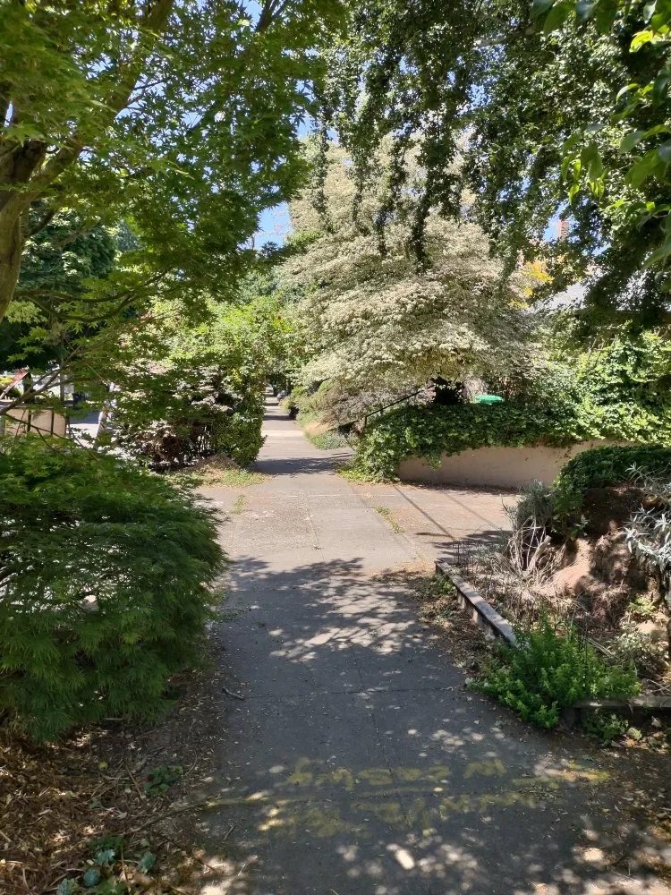 Professional lawn mowing service in Vancouver, WA - Juan's Landscaping