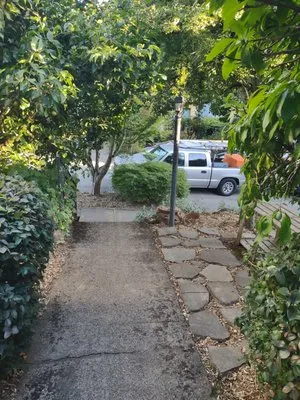 Juan's Landscaping Logo