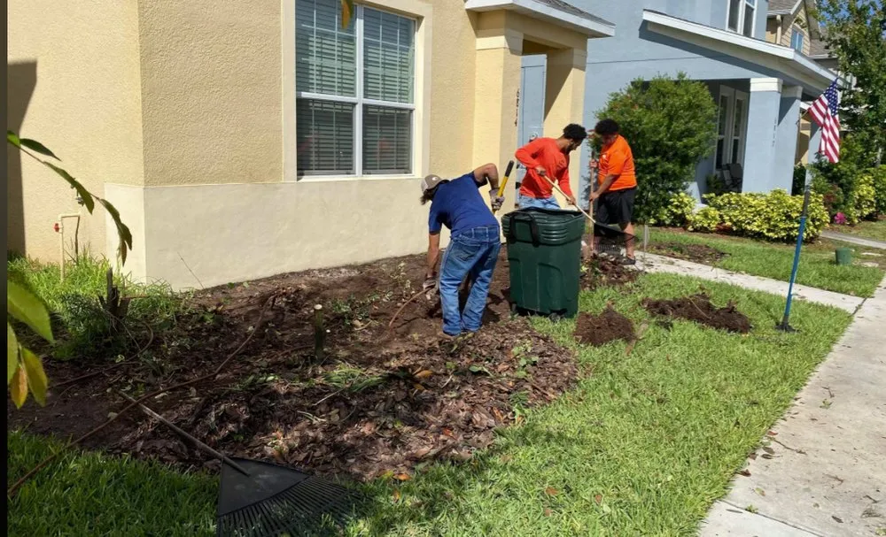 Custom garden landscaping experts serving St. Cloud, FL - Juan's Pressure wash and Lawn care
