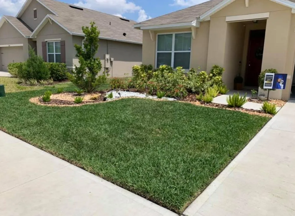 Top-rated landscape installation experts serving St. Cloud, FL - Juan's Pressure wash and Lawn care