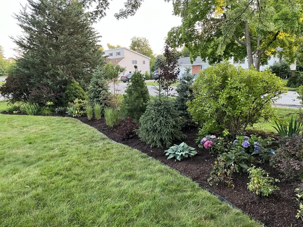 Top-rated residential landscaping in Glenview, IL by Juan’s Professional Landscaping