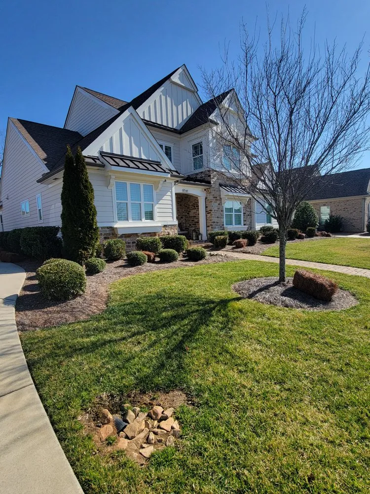 Trusted outdoor landscaping in Huntersville, NC - Juarez A&J Landscaping