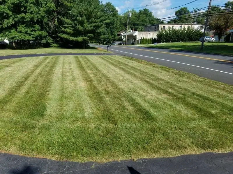 Local lawn mowing service in Keansburg, NJ - Juarez complete landscaping
