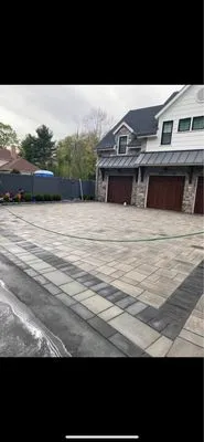 Juarez Construction Logo