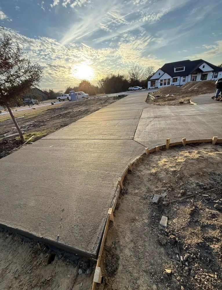 Top-rated yard maintenance for outdoor upgrades in Plano, TX by Juarez General Construction & Landscaping