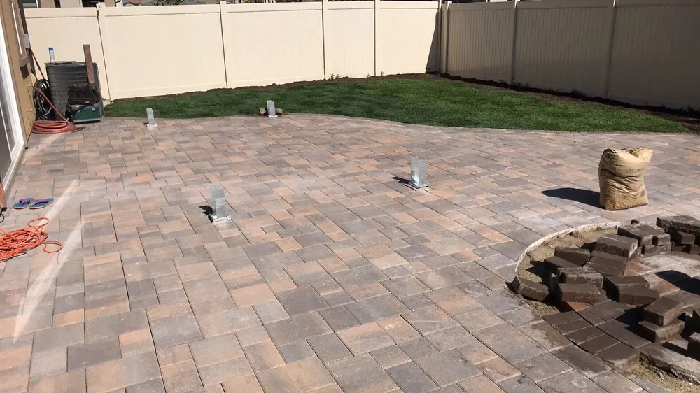 Expert lawn care service in Oxnard, CA by Juarez Green Turf & Landscaping