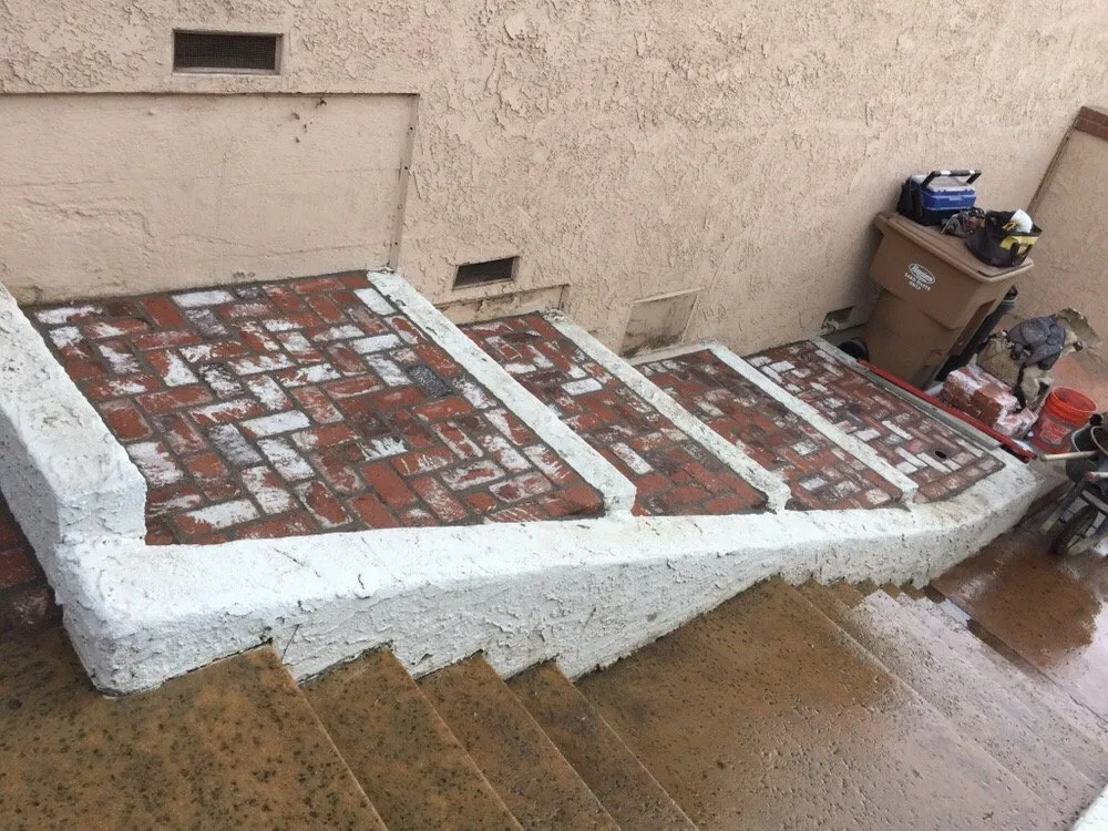 Local lawn care service with custom design across Oxnard, CA - Juarez Green Turf & Landscaping