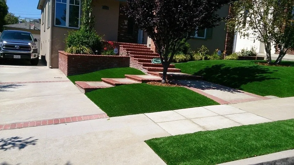 Expert garden landscaping near you across Oxnard, CA - Juarez Green Turf & Landscaping