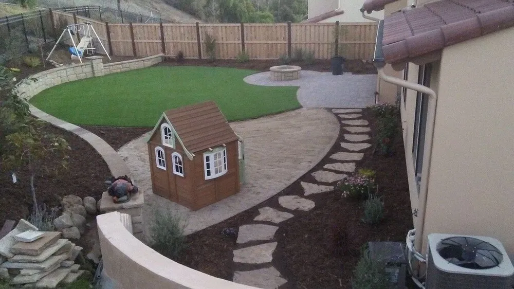 Local yard maintenance with custom design across Oxnard, CA - Juarez Green Turf & Landscaping